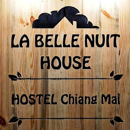 La Belle Nuit House Vandrarhem Chiang Mai Exteriör bild