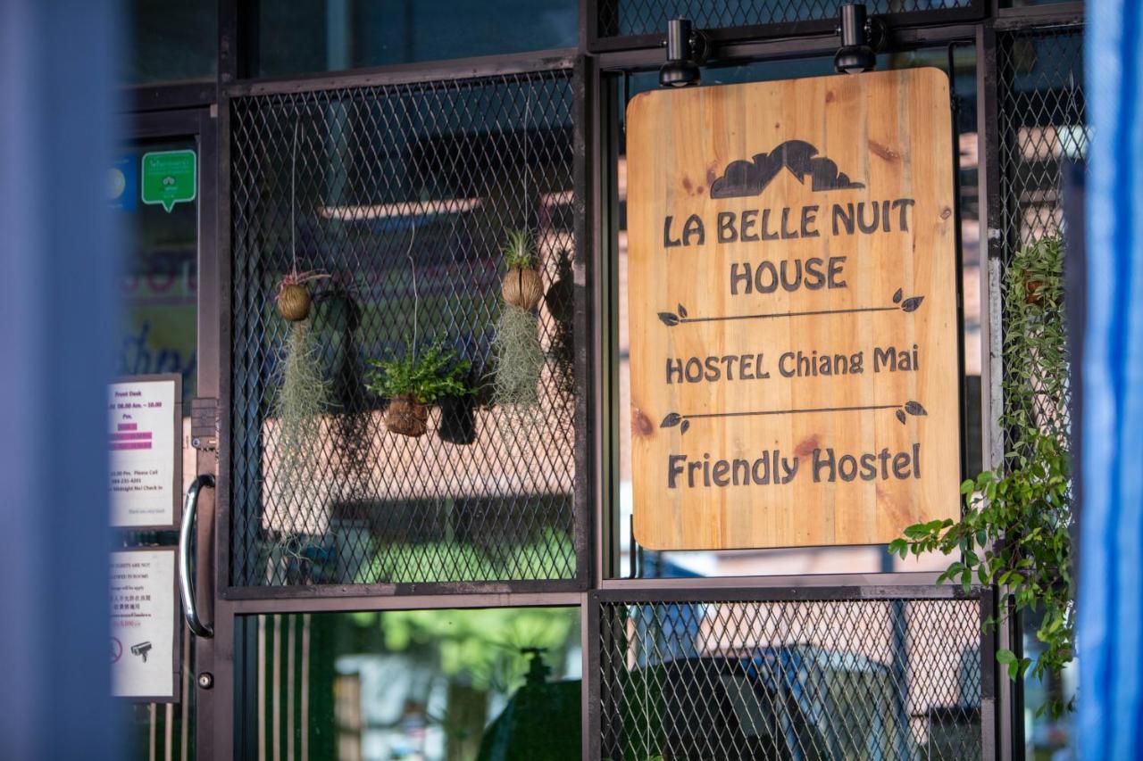 La Belle Nuit House Vandrarhem Chiang Mai Exteriör bild