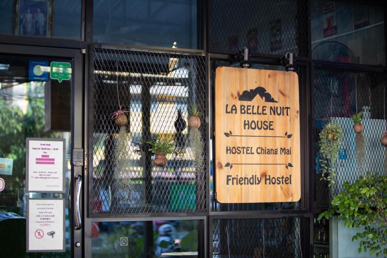 La Belle Nuit House Vandrarhem Chiang Mai Exteriör bild